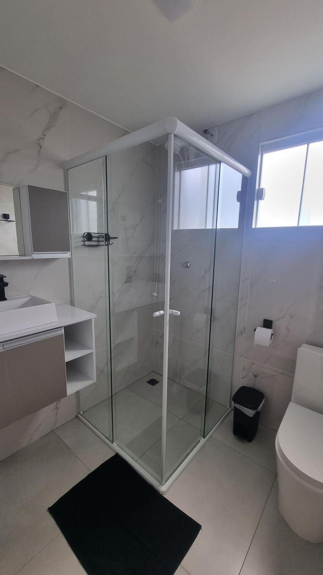 Quartos Confortaveis Em Casa Compartilhada - 5 Min Aeroporto Internacional Apartment