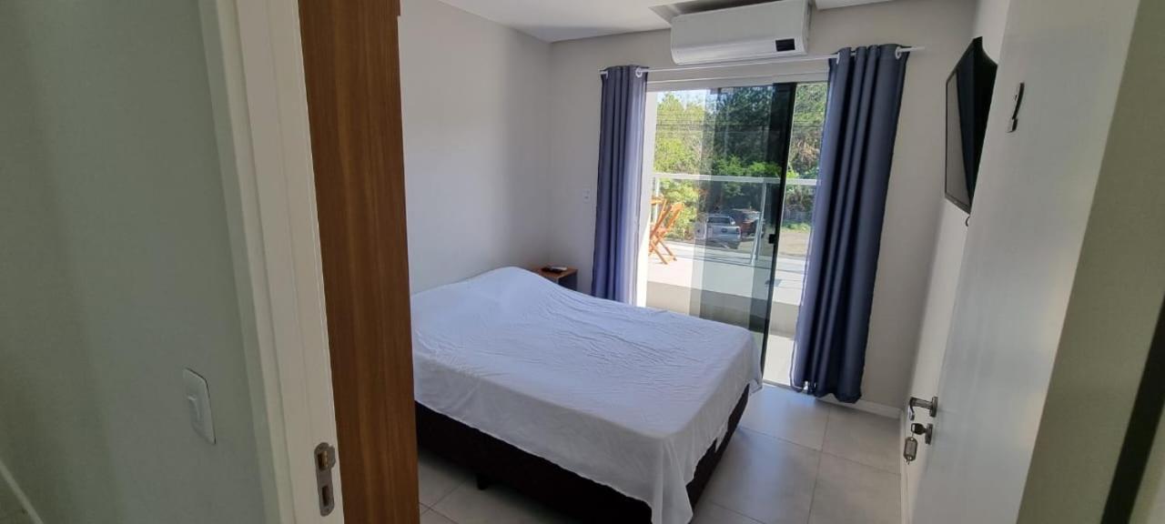 Quartos Confortaveis Em Casa Compartilhada - 5 Min Aeroporto Internacional Apartment Florianopolis